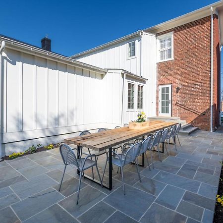 Boutique Room Steps From Downtown Mall Rose Jean - Room 4 Charlottesville Exteriör bild