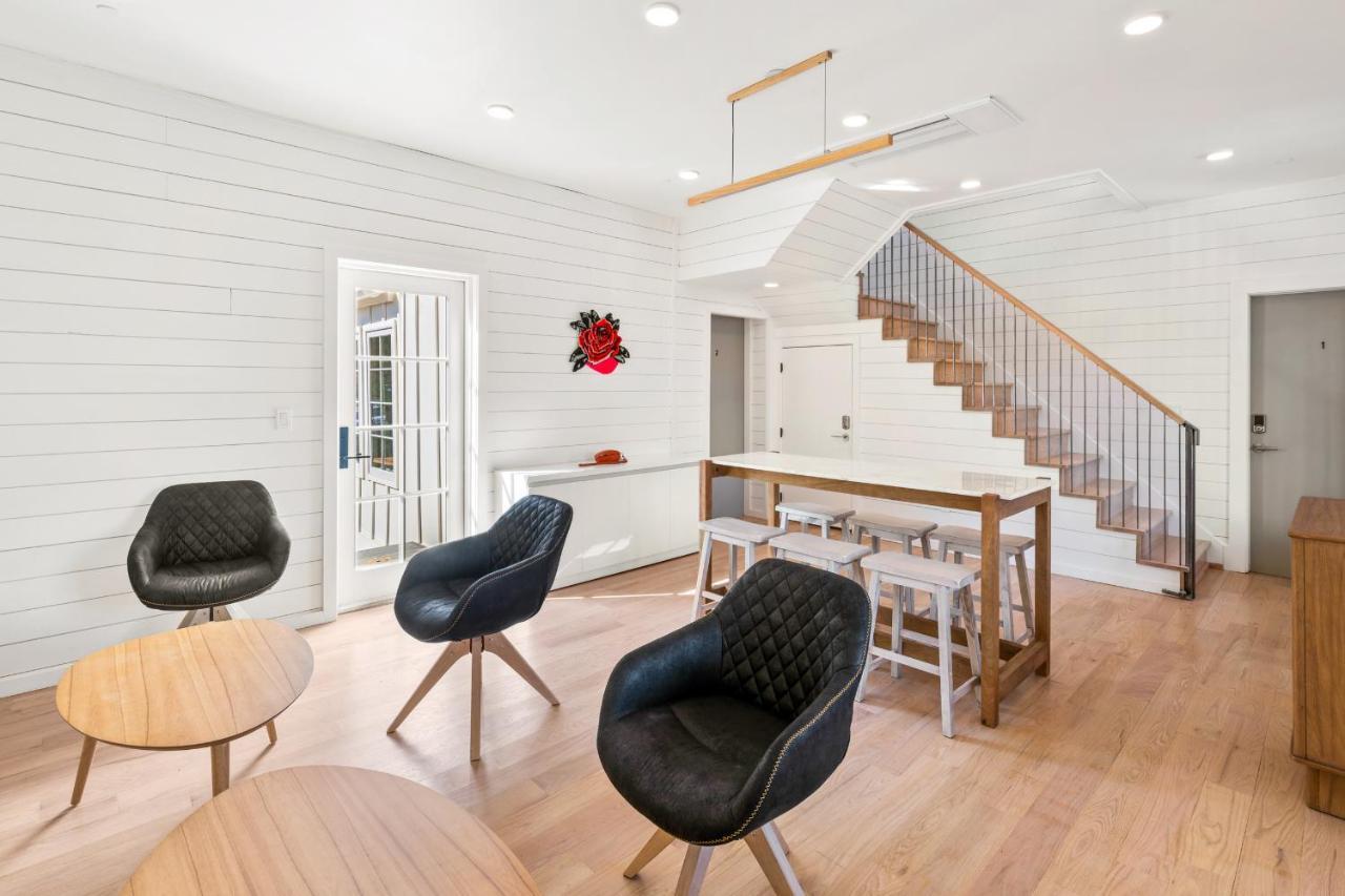Boutique Room Steps From Downtown Mall Rose Jean - Room 4 Charlottesville Exteriör bild